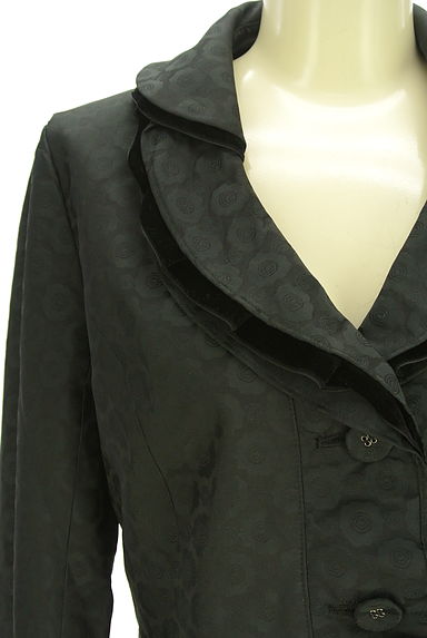 クリックで大画像表示 HIROKO KOSHINO(ヒロココシノ)の古着「フリル襟花柄ジャガードジャケット(ジャケット)」大画像4へ