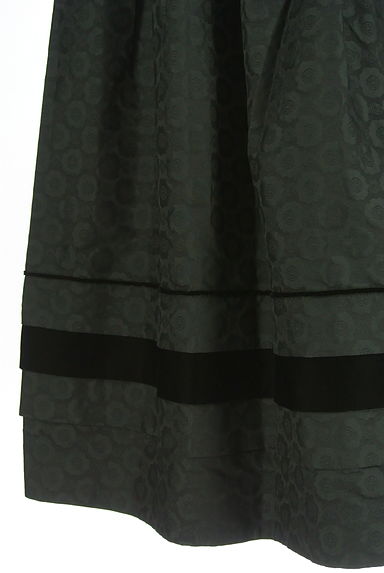 HIROKO KOSHINO（ヒロココシノ）の古着「花柄ジャガードティアード膝下スカート（ロングスカート・マキシスカート）」大画像５へ