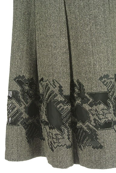 HIROKO BIS（ヒロコビス）の古着「裾刺繍チュールウール混スカート（ロングスカート・マキシスカート）」大画像５へ