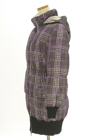 クリックで大画像表示 HIROKO BIS(ヒロコビス)の古着「リバーシブルロングダウンコート(ダウンジャケット・ダウンコート)」大画像3へ