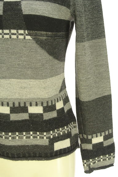 クリックで大画像表示 HIROKO BIS(ヒロコビス)の古着「幾何学模様タートルネックニットトップス(ニット)」大画像5へ
