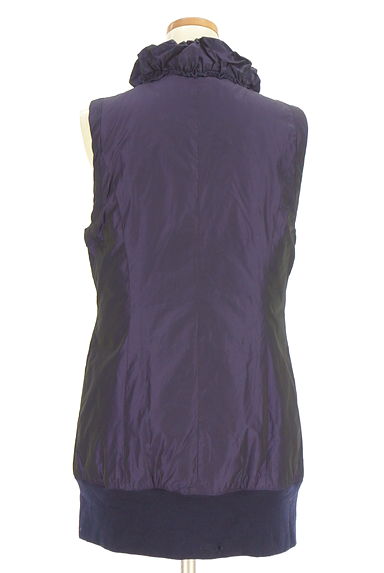 HIROKO KOSHINO（ヒロココシノ）の古着「ボリュームハイネックダウンベスト（ダウンベスト）」大画像２へ