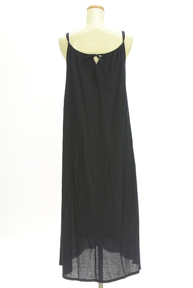 クリックで大画像表示 SHIPS(シップス)の古着「フィッシュテールロングキャミワンピース(キャミワンピース)」大画像2へ