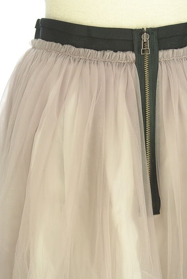 クリックで大画像表示 LANVIN en Bleu(ランバンオンブルー)の古着「膝下丈ボリュームチュールスカート(ロングスカート・マキシスカート)」大画像4へ