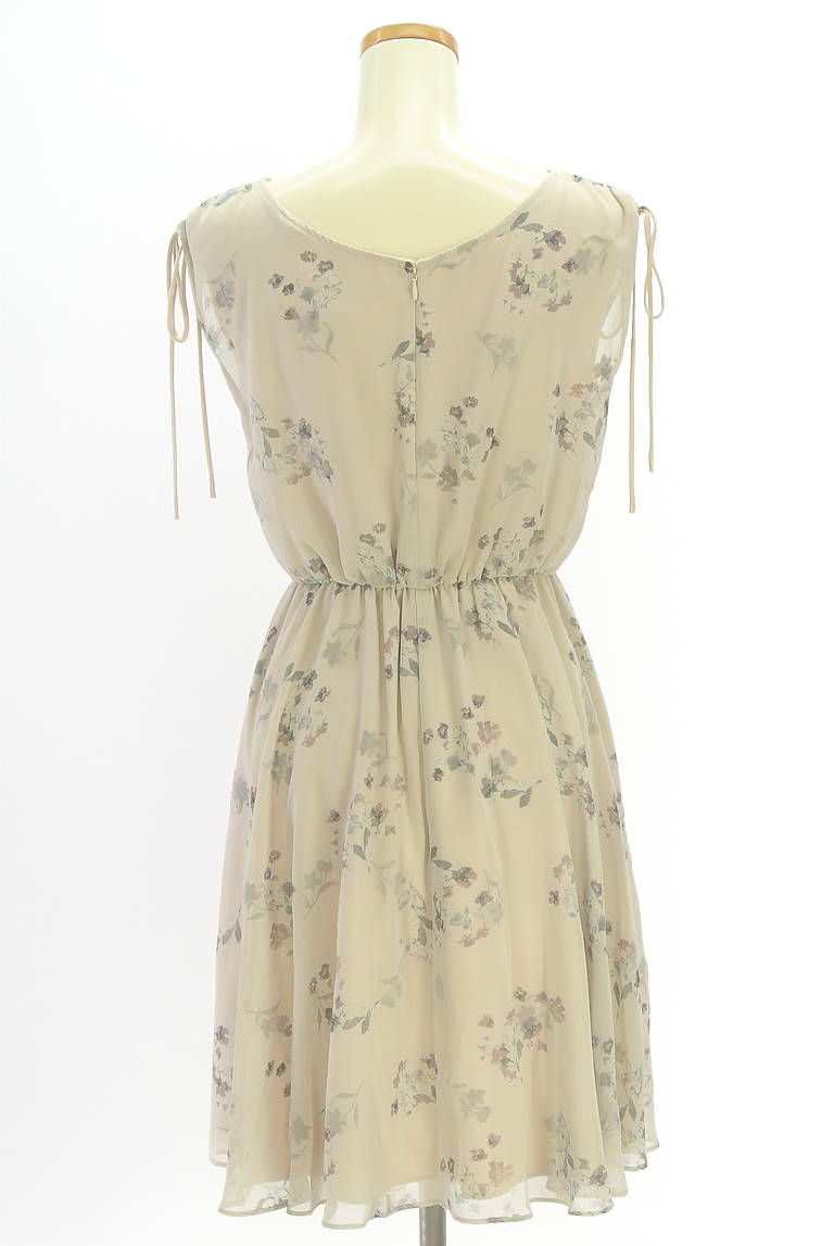 JILL by JILLSTUART（ジルバイジルスチュアート）の古着「商品番号：PR10337737」-大画像2