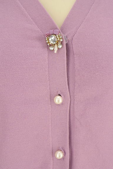 JILL by JILLSTUART（ジルバイジルスチュアート）の古着「ビジュー付きニットカーディガン（カーディガン・ボレロ）」大画像４へ