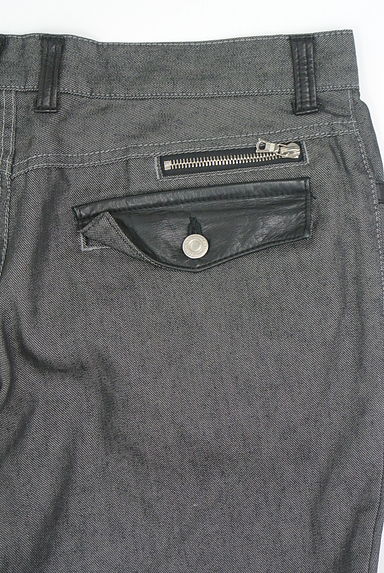 クリックで大画像表示 ARTISAN(アルチザン)の古着「レザー切替ブラックデニムパンツ(デニムパンツ)」大画像4へ