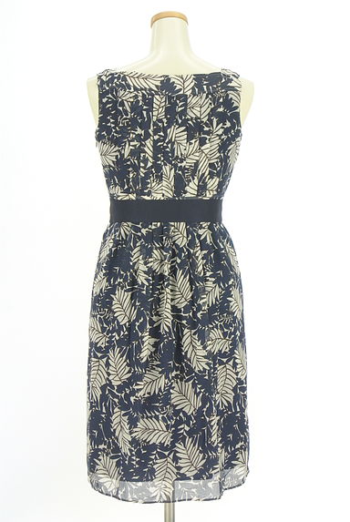 23区（ニジュウサンク）の古着「ベルト付き花柄膝丈ワンピース（キャミワンピース）」大画像２へ