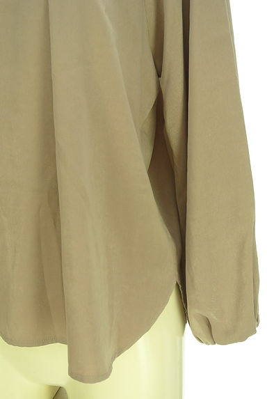 クリックで大画像表示 Viaggio Blu(ビアッジョブルー)の古着「タックボリュームカットソー(カットソー・プルオーバー)」大画像5へ