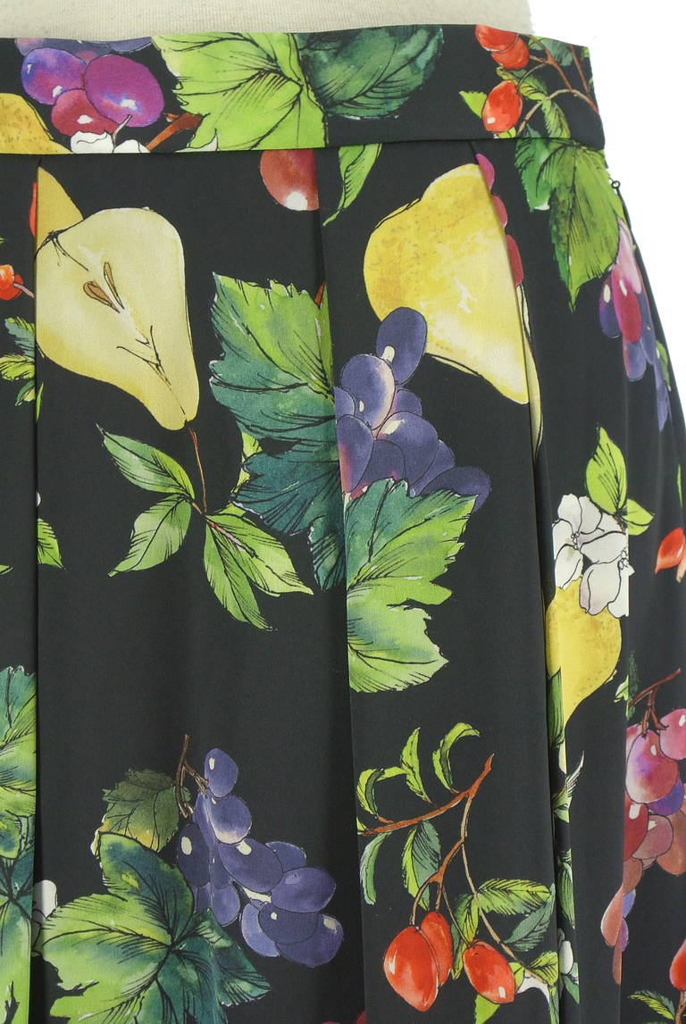 Viaggio Blu（ビアッジョブルー）の古着「商品番号：PR10337935」-大画像4