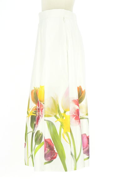 Viaggio Blu（ビアッジョブルー）の古着「花プリントロングフレアスカート（ロングスカート・マキシスカート）」大画像３へ