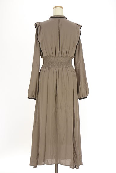 クリックで大画像表示 REDYAZEL(レディアゼル)の古着「パイピングロングフレアワンピース(ワンピース・チュニック)」大画像2へ