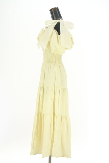 REDYAZEL（レディアゼル）の古着「オフショルワンピース（ワンピース・チュニック）」大画像３へ