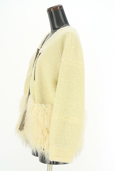 MAYSON GREY（メイソングレイ）の古着「socolla 裾フェイクファー切替ボアブルゾン（ブルゾン・スタジャン）」大画像３へ