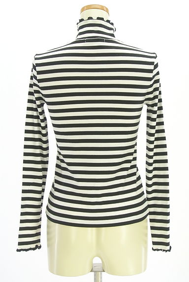 クリックで大画像表示 GREED INTERNATIONAL(グリードインターナショナル)の古着「モックネックボーダー柄カットソー(カットソー・プルオーバー)」大画像2へ