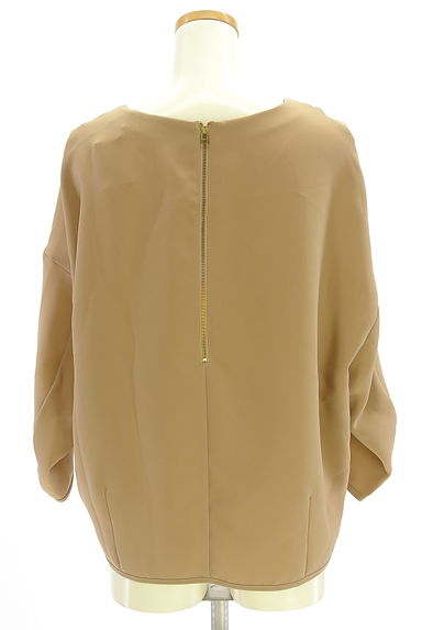 INED（イネド）の古着「Vネックカットソー（カットソー・プルオーバー）」大画像２へ