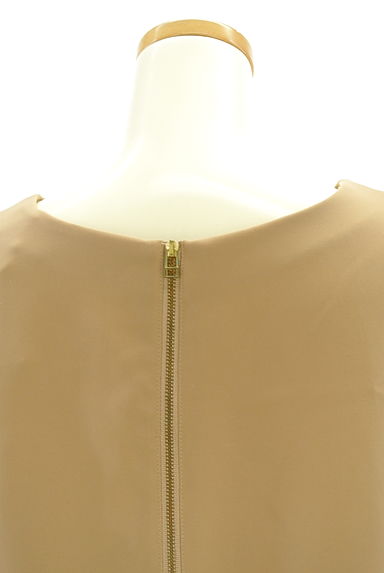 INED（イネド）の古着「Vネックカットソー（カットソー・プルオーバー）」大画像５へ