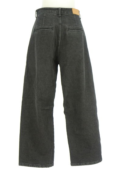 Stola.（ストラ）の古着「コクーンブラックデニムパンツ（デニムパンツ）」大画像２へ