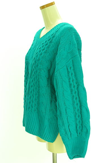 AZUL BY MOUSSY（アズールバイマウジー）の古着「Vネックケーブル編みモールニット（ニット）」大画像３へ