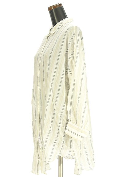 クリックで大画像表示 Snidel(スナイデル)の古着「オーバーサイズストライプシアーシャツ(ブラウス)」大画像3へ