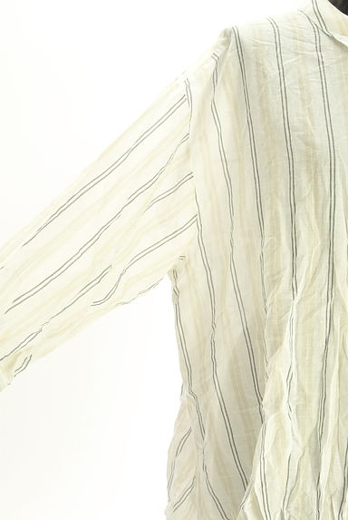 クリックで大画像表示 Snidel(スナイデル)の古着「オーバーサイズストライプシアーシャツ(ブラウス)」大画像4へ