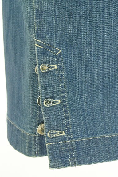 CELINE（セリーヌ）の古着「右サイド裾ボタン膝上丈デニムスカート（スカート）」大画像５へ