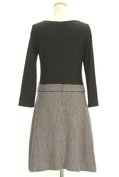 UNTITLED（アンタイトル）の古着「異素材切替膝丈フレアワンピース（ワンピース・チュニック）」大画像２へ