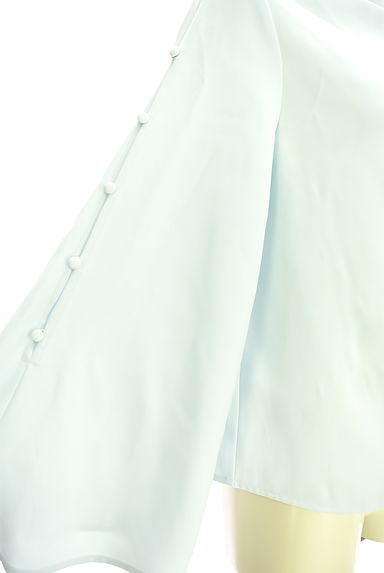 anuans（アニュアンス）の古着「ボタン付きベルスリーブブラウス（カットソー・プルオーバー）」大画像５へ