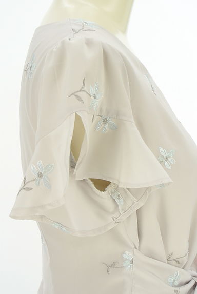 WILLSELECTION（ウィルセレクション）の古着「半そで花柄刺しゅうカットソー（カットソー・プルオーバー）」大画像４へ