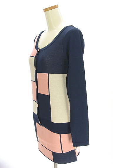 Rady（レディ）の古着「Uネックカーディガン+ミニスカートセット（セットアップ（ジャケット＋スカート））」大画像３へ