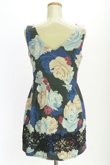 クリックで大画像表示 rienda(リエンダ)の古着「裾レース花柄ワンピース(キャミワンピース)」大画像2へ