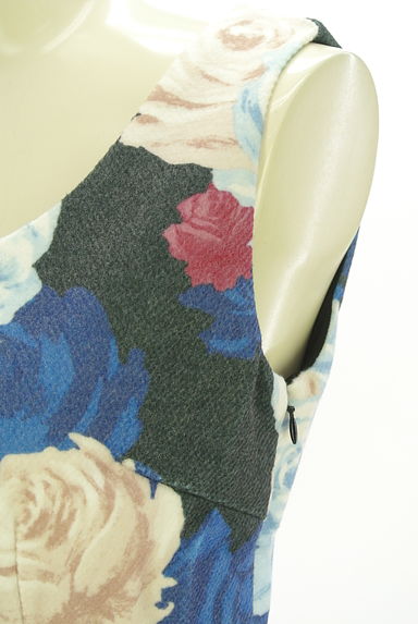 クリックで大画像表示 rienda(リエンダ)の古着「裾レース花柄ワンピース(キャミワンピース)」大画像4へ