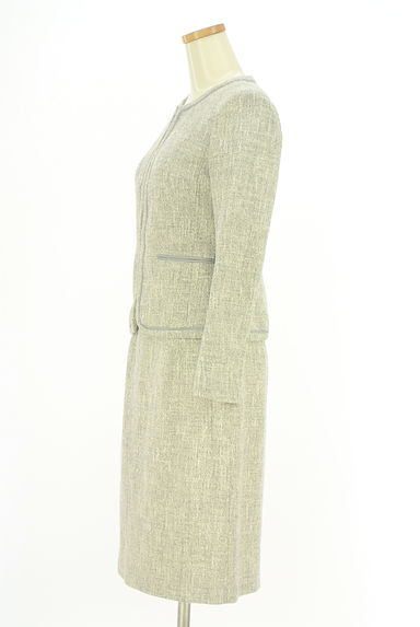 green label relaxing（グリーンレーベル リラクシング）の古着「ノーカラージャケット×スカート セットアップ（セットアップ（ジャケット＋スカート））」大画像３へ