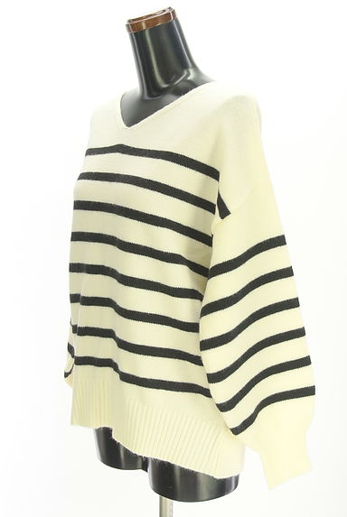 AZUL BY MOUSSY（アズールバイマウジー）の古着「Vネックボーダーニット（セーター）」大画像３へ