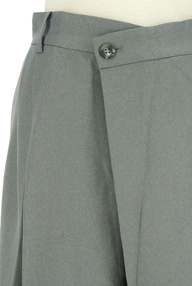 AZUL BY MOUSSY（アズールバイマウジー）の古着「斜めタックセンタープレスワイドパンツ（パンツ）」大画像４へ