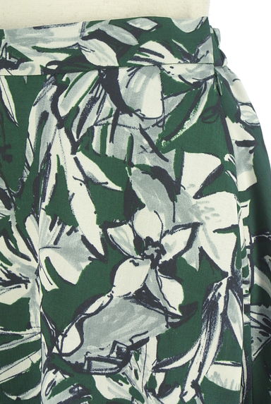 YECCA VECCA（イェッカヴェッカ）の古着「ボタニカル柄ミモレフレアスカート（ロングスカート・マキシスカート）」大画像４へ