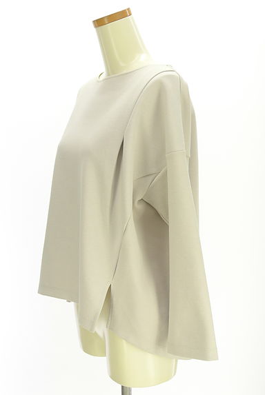 YECCA VECCA（イェッカヴェッカ）の古着「ストレッチタックプルオーバー（カットソー・プルオーバー）」大画像３へ