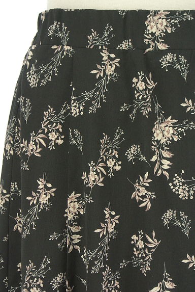 YECCA VECCA（イェッカヴェッカ）の古着「花柄フレアロングスカート（ロングスカート・マキシスカート）」大画像４へ