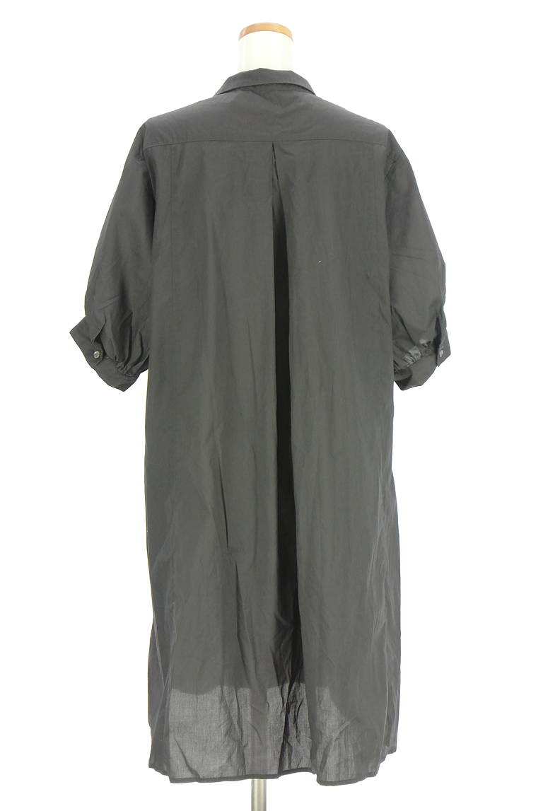 YECCA VECCA（イェッカヴェッカ）の古着「商品番号：PR10338329」-大画像2