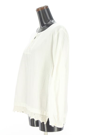 Samansa Mos2（サマンサモスモス）の古着「裾レースブラウス（カットソー・プルオーバー）」大画像３へ