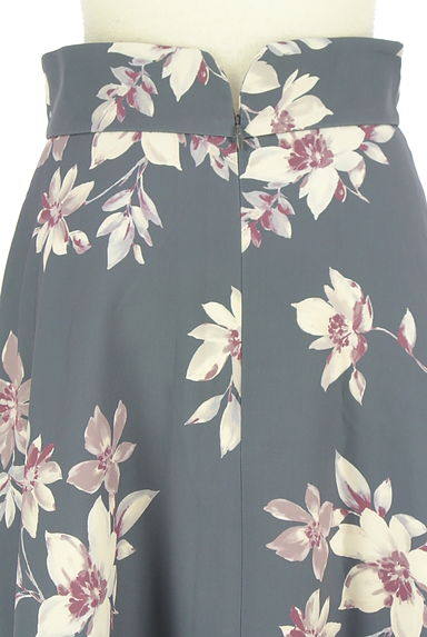 PROPORTION BODY DRESSING（プロポーションボディドレッシング）の古着「花柄ミモレスカート（ロングスカート・マキシスカート）」大画像４へ