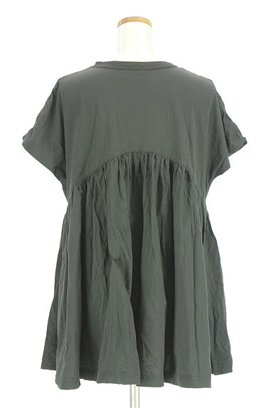 marble SUD（マーブルシュッド）の古着「ギャザー入りフレアカットソー（カットソー・プルオーバー）」大画像２へ