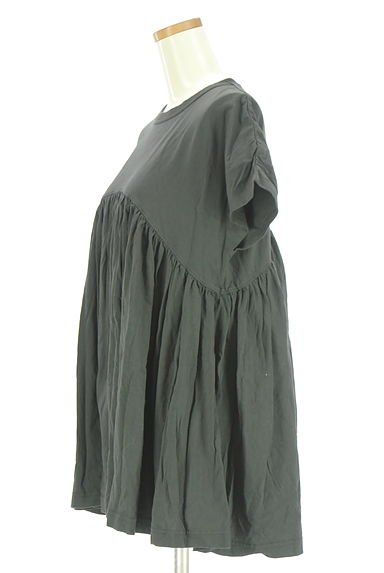 marble SUD（マーブルシュッド）の古着「ギャザー入りフレアカットソー（カットソー・プルオーバー）」大画像３へ