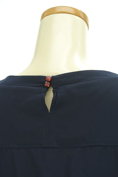 Te chichi（テチチ）の古着「フロントタックシフォン膝上ワンピース（ワンピース・チュニック）」大画像４へ