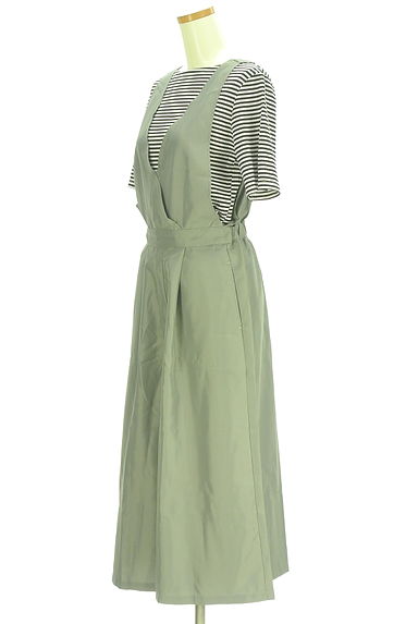 Samansa Mos2（サマンサモスモス）の古着「ボーダーリブカットソー×フレアサロペットパンツ　セットアップ（セットアップ（ジャケット＋パンツ））」大画像３へ