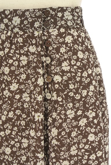 JUSGLITTY（ジャスグリッティー）の古着「小花柄ロングフレアスカート（ロングスカート・マキシスカート）」大画像４へ