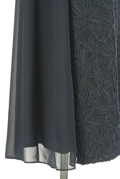 ADIEU TRISTESSE（アデュートリステス）の古着「バックシフォン花柄ジャガードミモレワンピ（ワンピース・チュニック）」大画像５へ