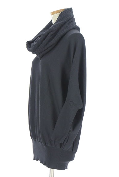 INED（イネド）の古着「スヌード付きドルマンニット（ニット）」大画像３へ