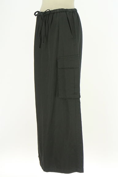 TOMORROWLAND（トゥモローランド）の古着「MACPHEE ロングカーゴスカート（ロングスカート・マキシスカート）」大画像３へ