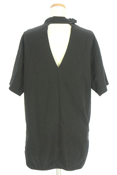 MACHATT（マチャット）の古着「バックオープン半袖ハイネックカットソー（カットソー・プルオーバー）」大画像２へ
